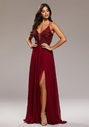 Abendkleid mit Stickereiverzierungen in Rio Red