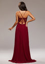 Vestido de noche con adornos bordados en Rio Red