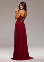 Abendkleid mit Stickereiverzierungen in Rio Red