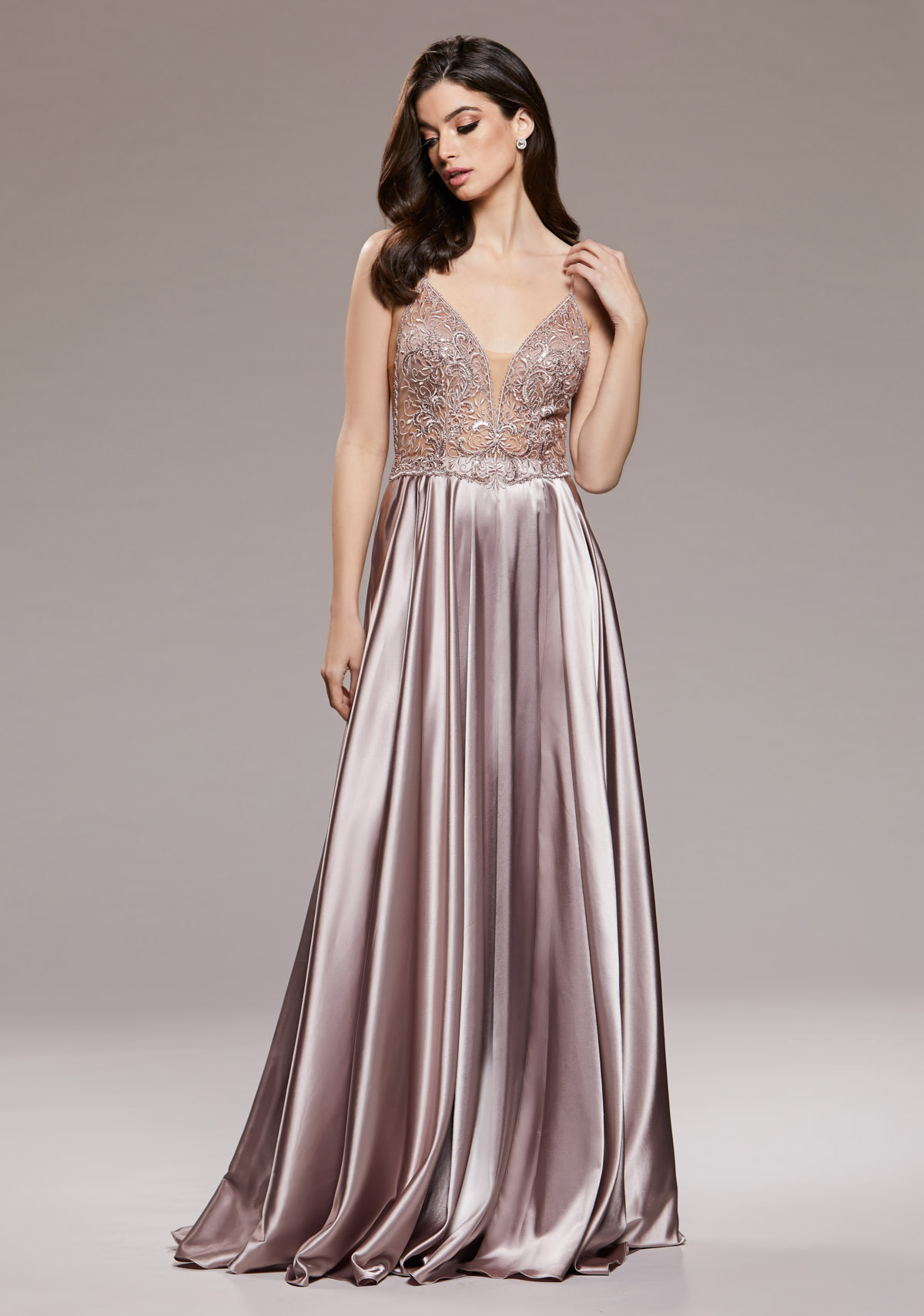 Robe de soir?�e en satin ?� fines bretelles Shining Dawn - Christian Koehlert