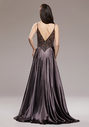 Robe de soirée en satin à fines bretelles en marron brillant