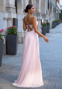 Abendkleid mit Stickereiverzierungen in Pearl Pink