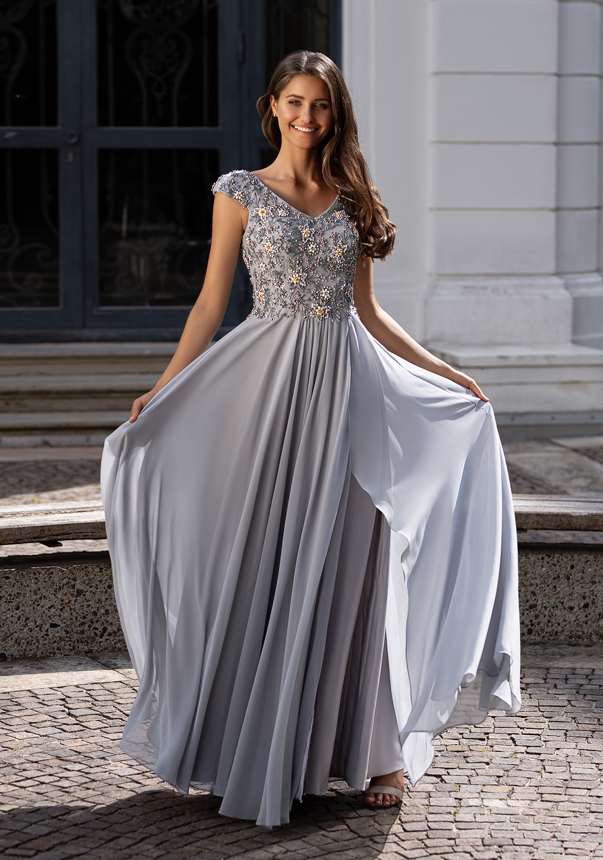 Robe En Mousseline De Polyester Grise - Taille M, Sans Manches, Doublée, Occasion Très Bon état