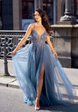Abendkleid aus Tüll mit Strassbesatz in Vintage Indigo