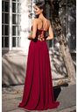 Vestido de noche con adornos bordados en Rio Red