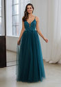 Abito da sera realizzato in tulle con allacciatura sul retro in verde pavone