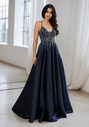 Abito da sera realizzato in mikado con strass in Twilight Blue