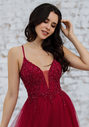 Vestido de noche de tul con lazada en la espalda en Virtual Red