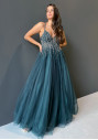 Robe de soirée en tulle avec strass en vert botanique